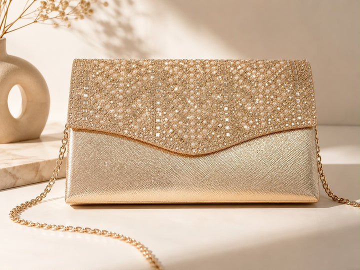 Elara Pearl & Crystal Clutch HL3549