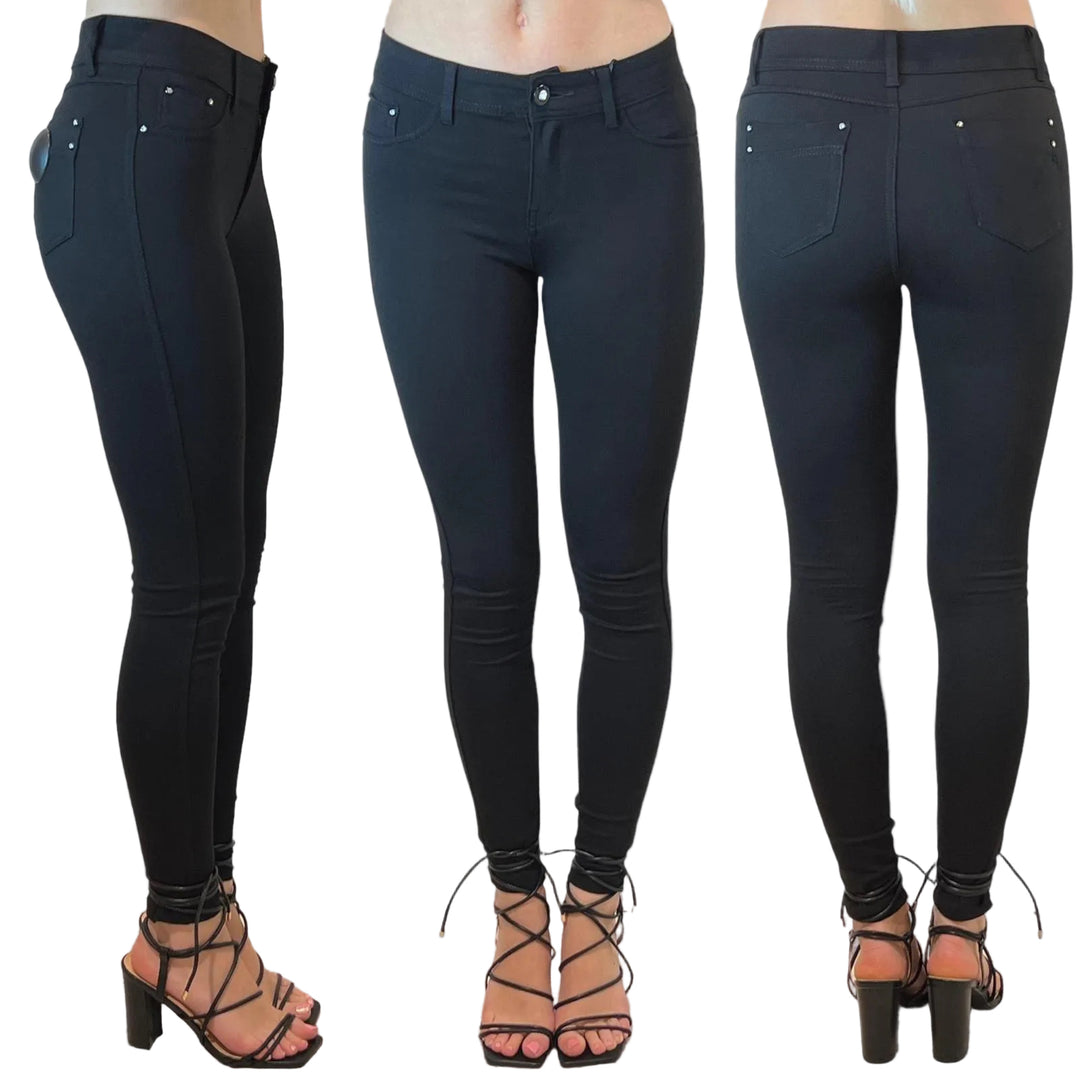 Met wat te combineren met een zwarte broek? [Modegids voor Vrouwen Met wat te combineren met een zwarte broek? [Modegids voor Vrouwen