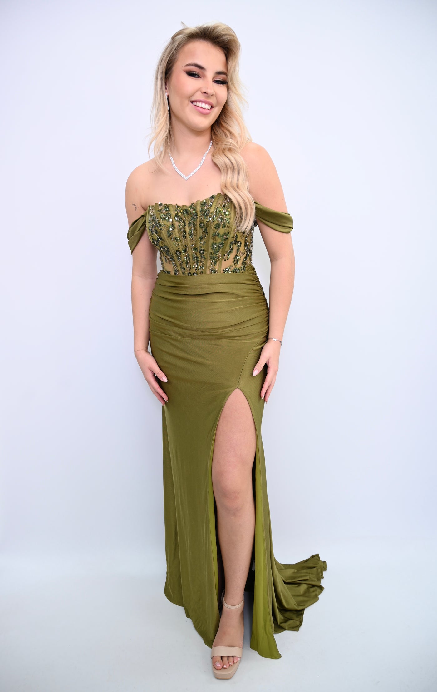 Glamoureuze Avondjurk met Beaded Details  
F86004