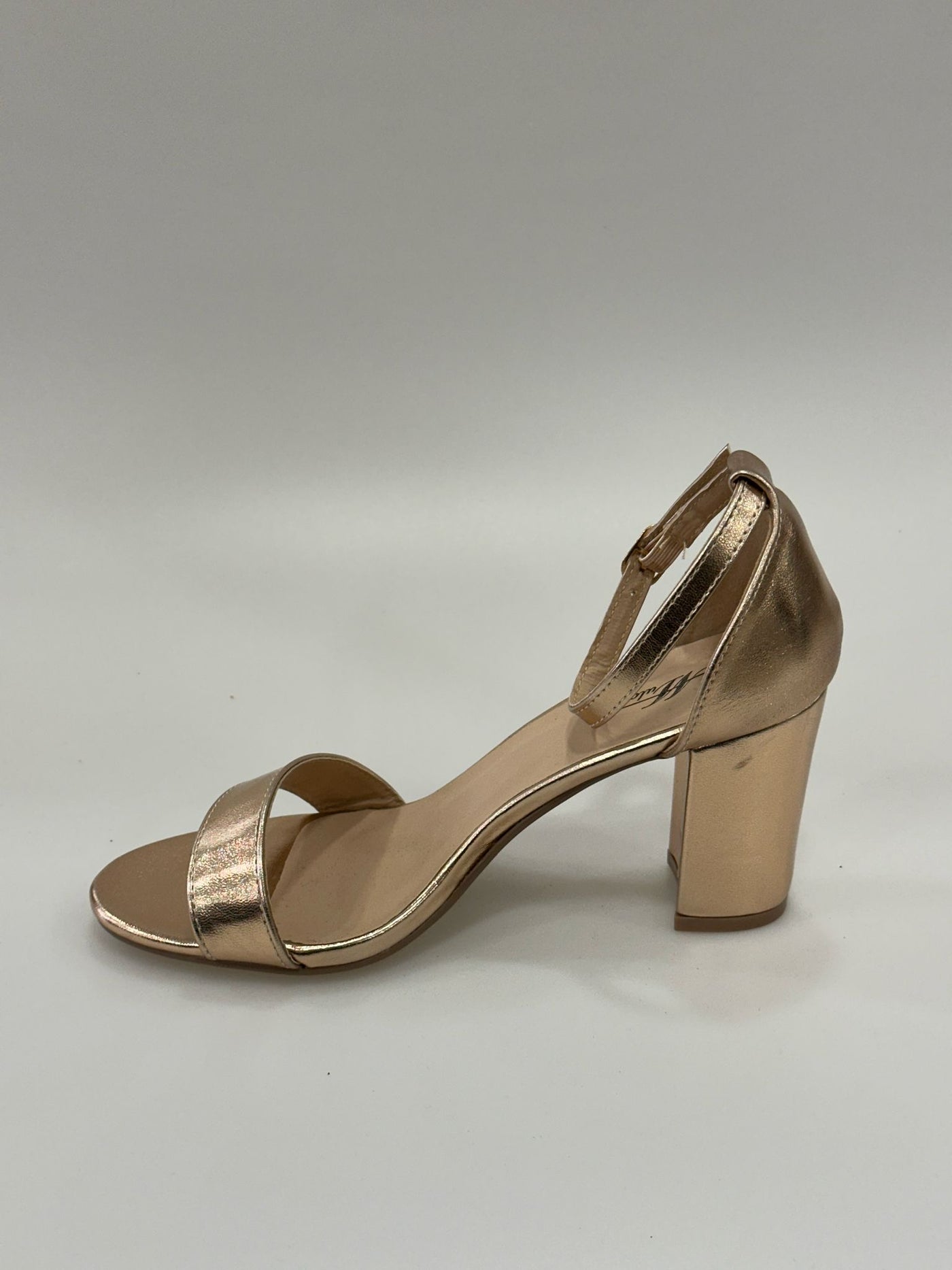 Pumps C-30 Mulanka