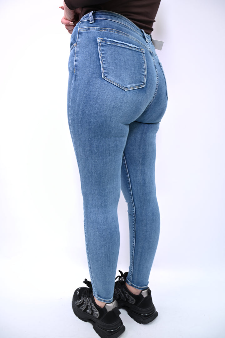 High-Rise Light Wash Skinny Jeans Megusto PT9005A
