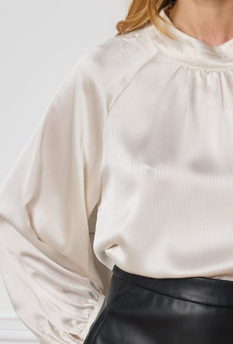 Elegant Grace Blouse H702