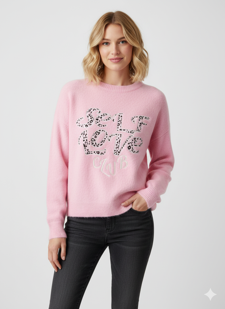 Self Love Club – Roze statement sweater met luipaardprint M1093