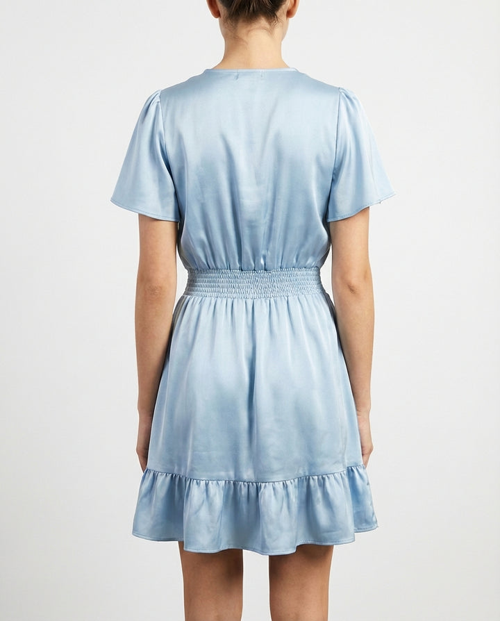 Noir Élan – Zwarte Wrapjurk met Ruches M2011