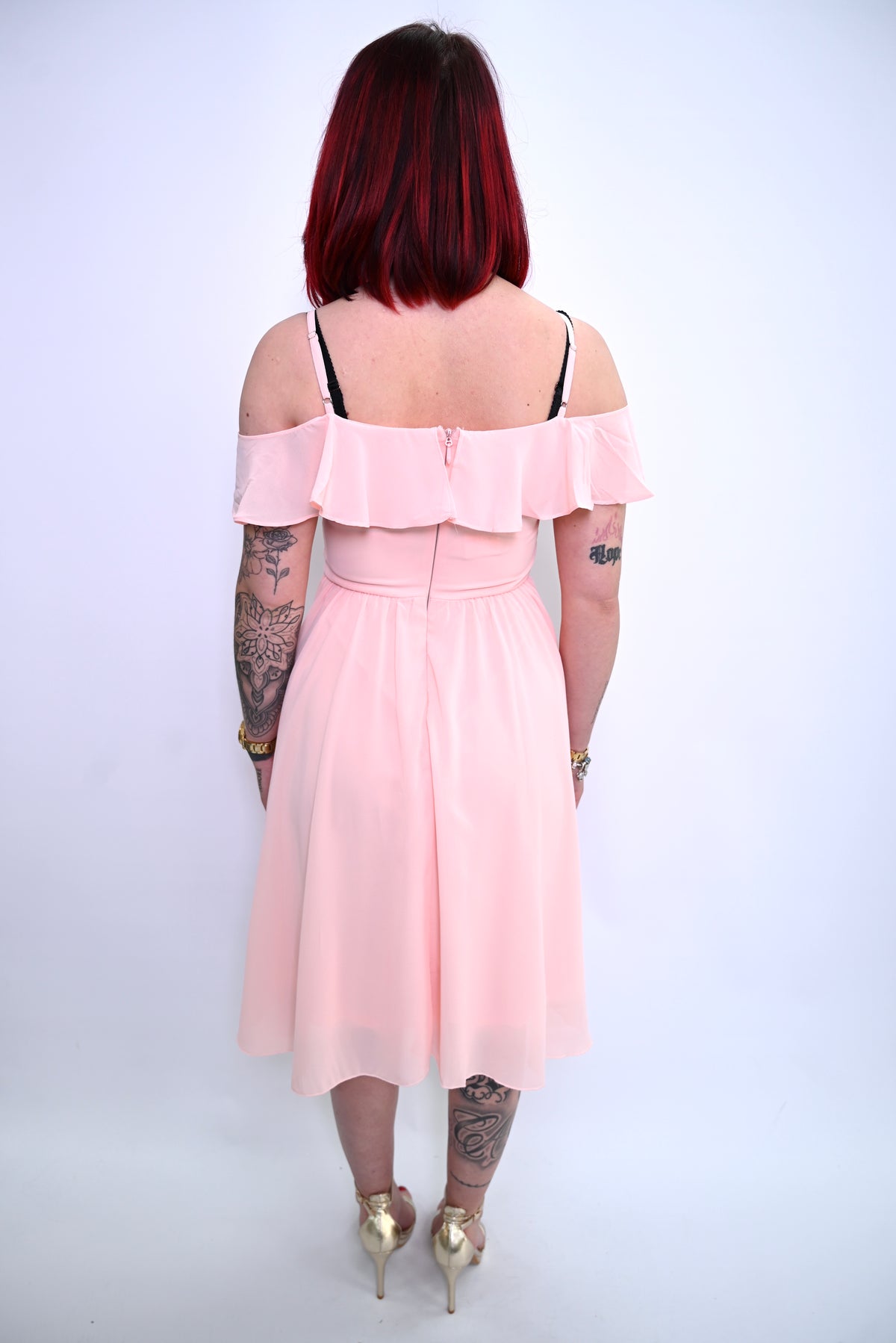 Stijlvolle jurk met ruffle-accent M-8899