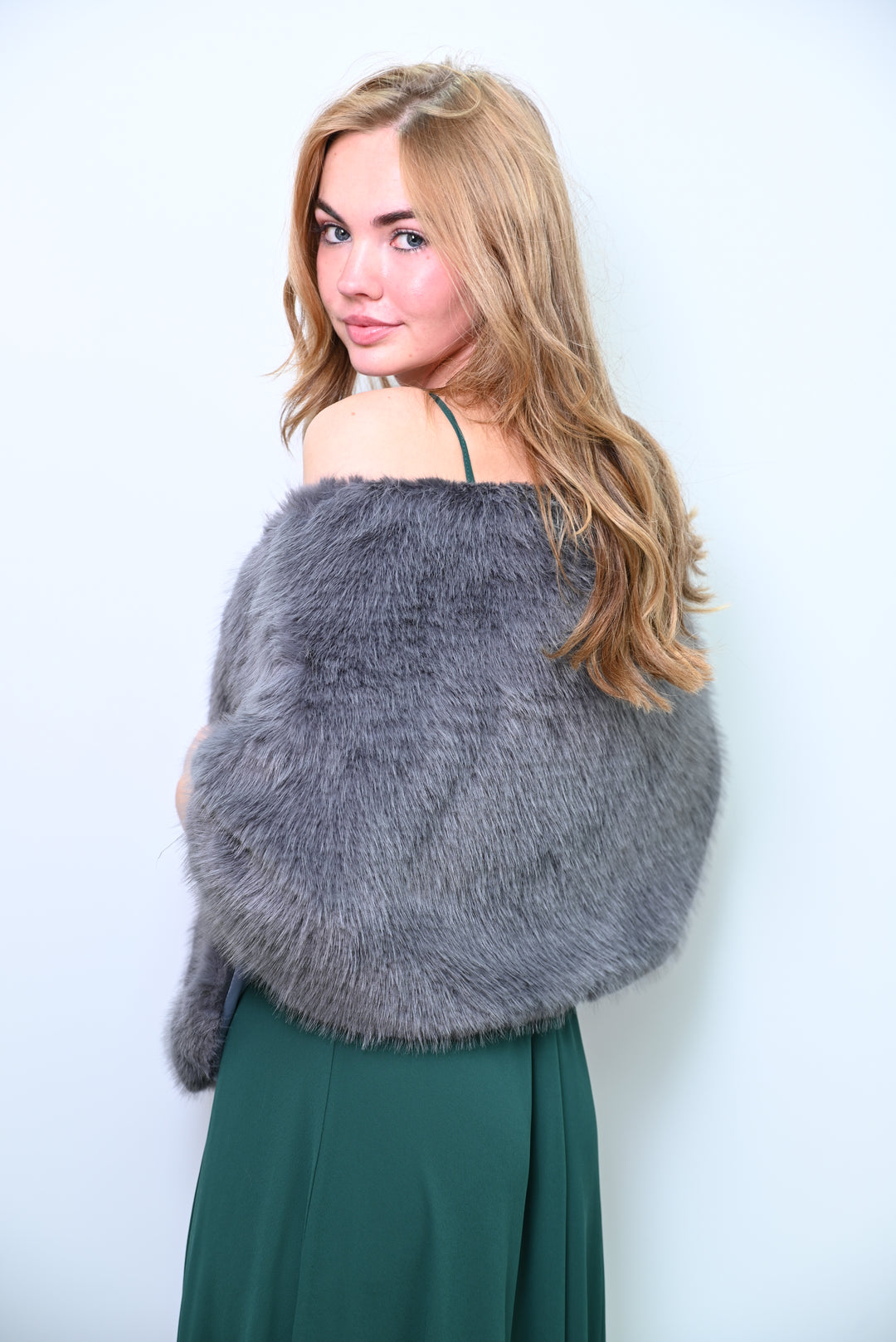 Royal Flare – Faux Fur Shawl Bont sjaal PJ-0010