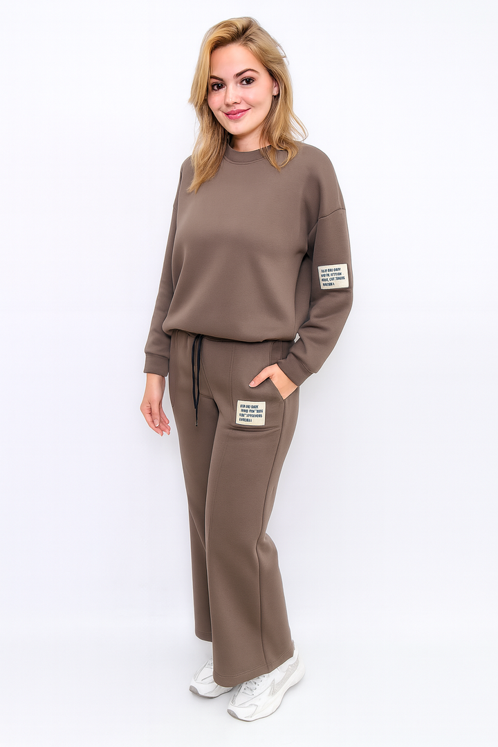 Tracksuit Life isn’t perfect but your outfit can be 7453