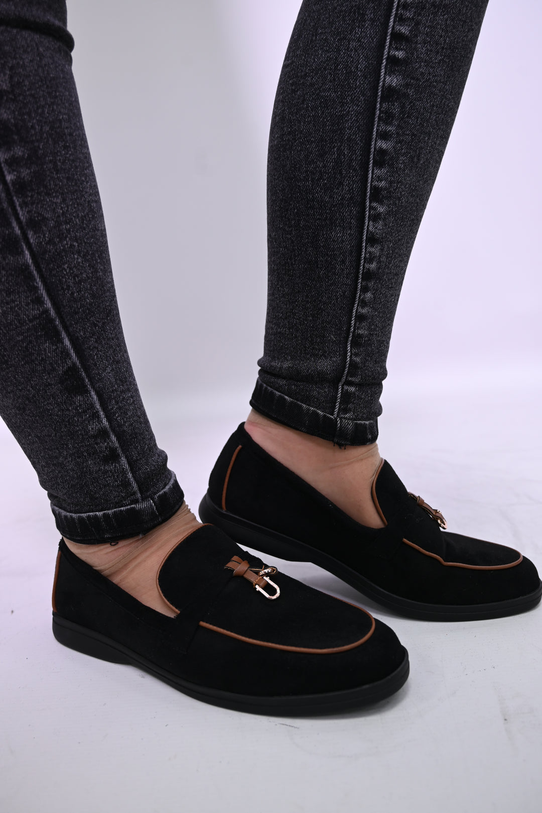 Suède Loafer met Gespdetail – Elegant Comfort G481