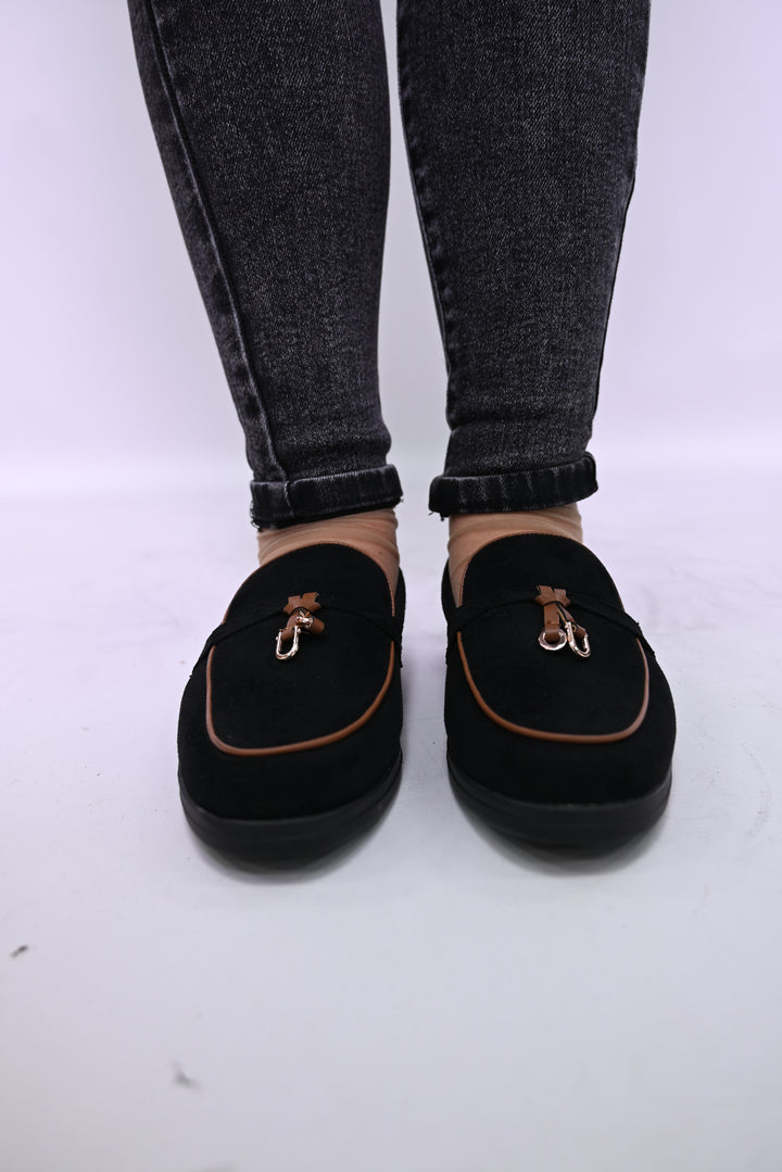 Suède Loafer met Gespdetail – Elegant Comfort G481