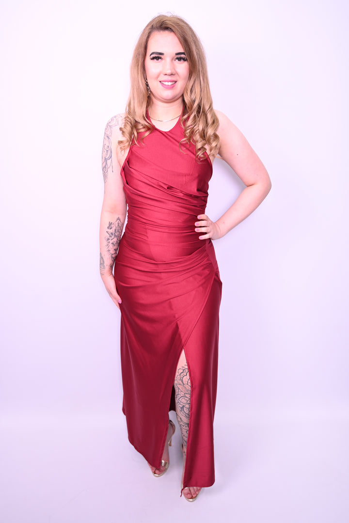 Lange avondjurk met split en satijnen glans 31378