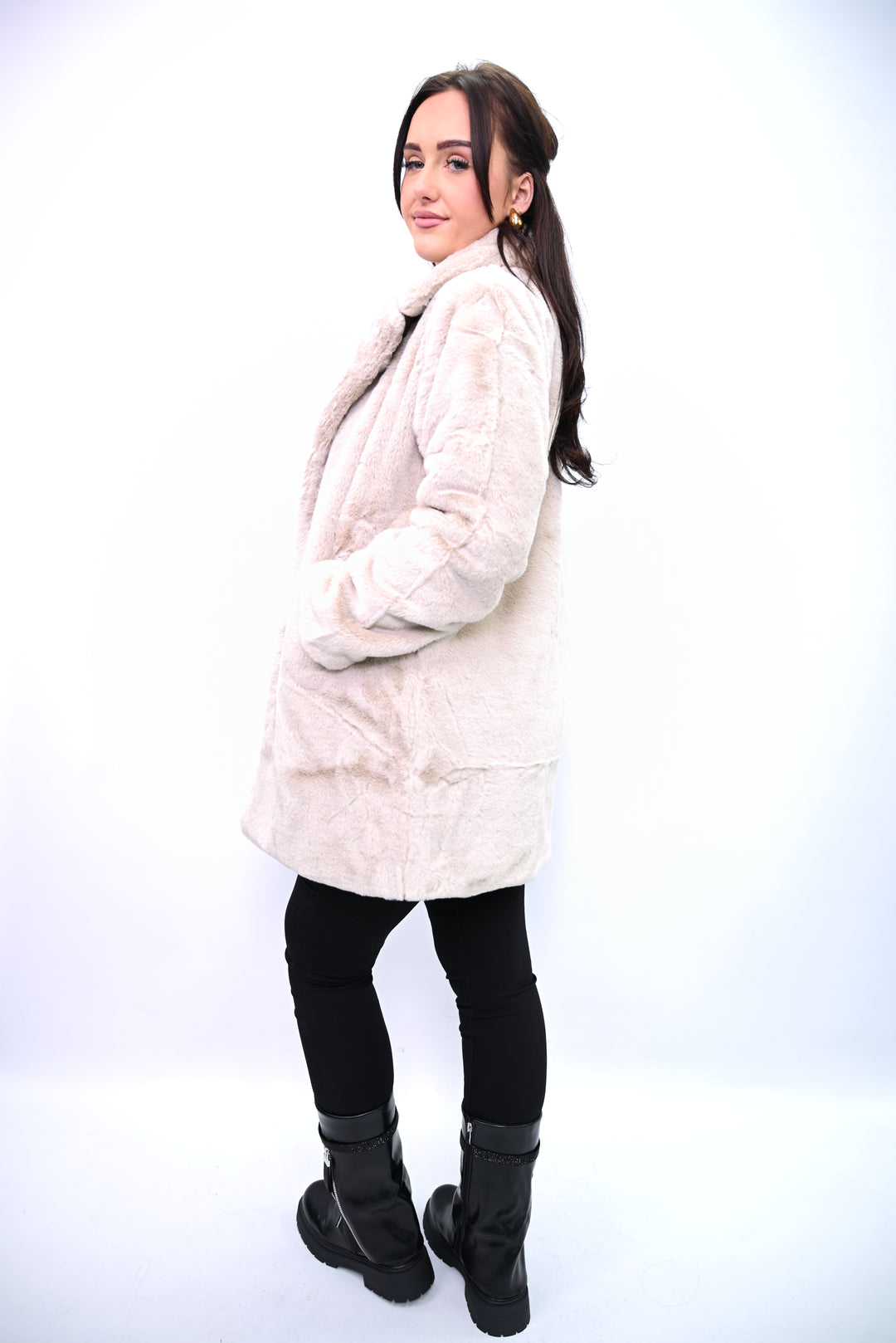 Noir Brume – Korte Faux Fur Jas A2503