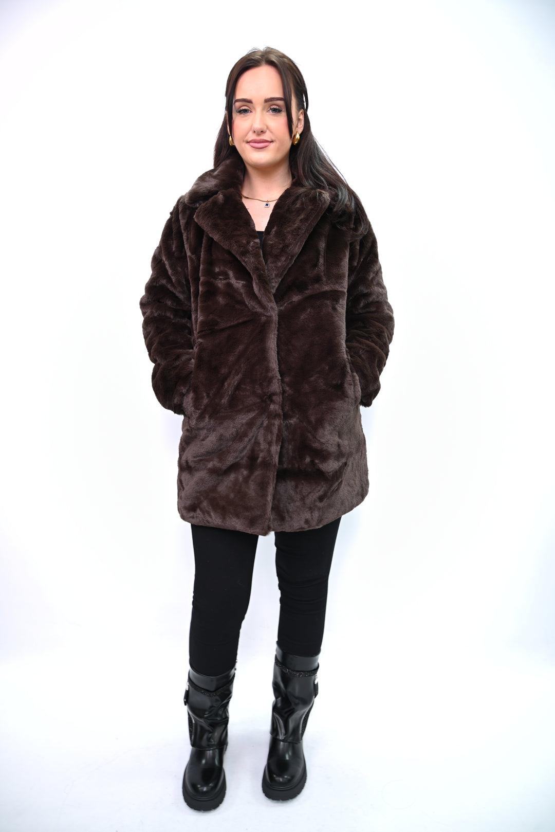 Noir Brume – Korte Faux Fur Jas A2503