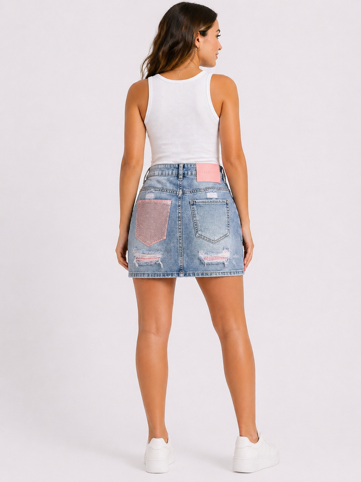 Denim Mini Rok met Strass & Destroyed Details – Lichtblauw/Roze
HelloMiss HM1568-1