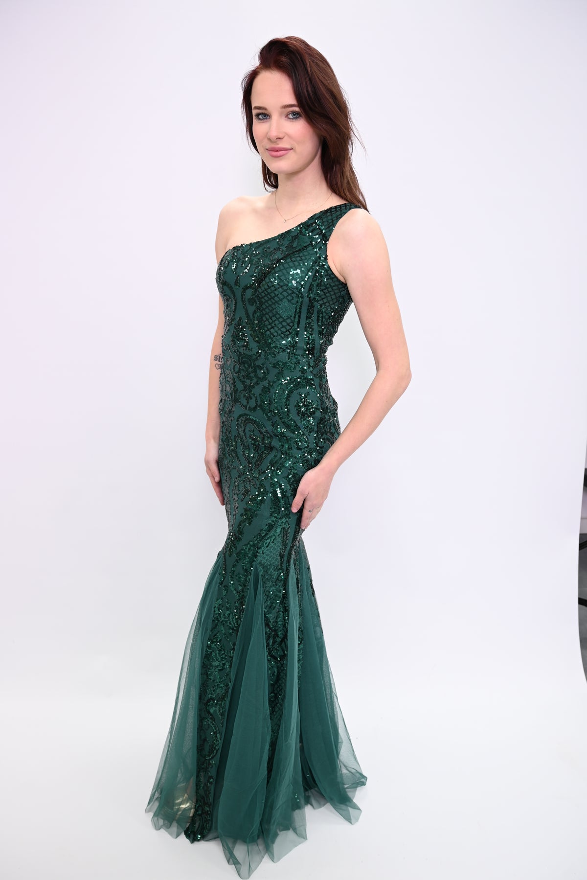 Midnight Elegance – One-shoulder avondjurk met verfijnde details 16552