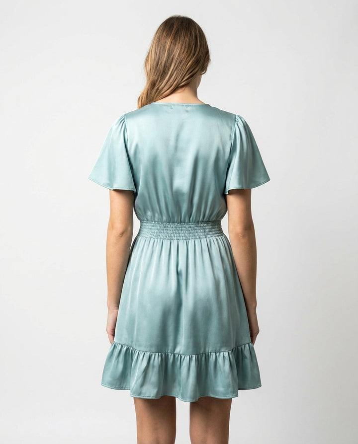 Noir Élan – Zwarte Wrapjurk met Ruches M2011