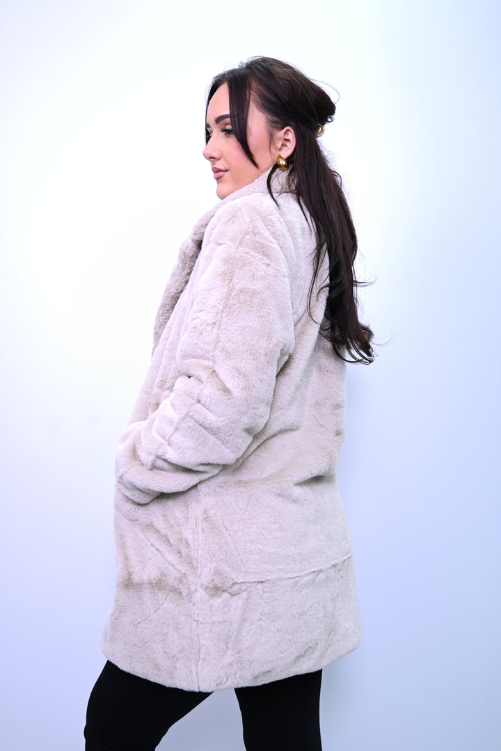 Noir Brume – Korte Faux Fur Jas A2503