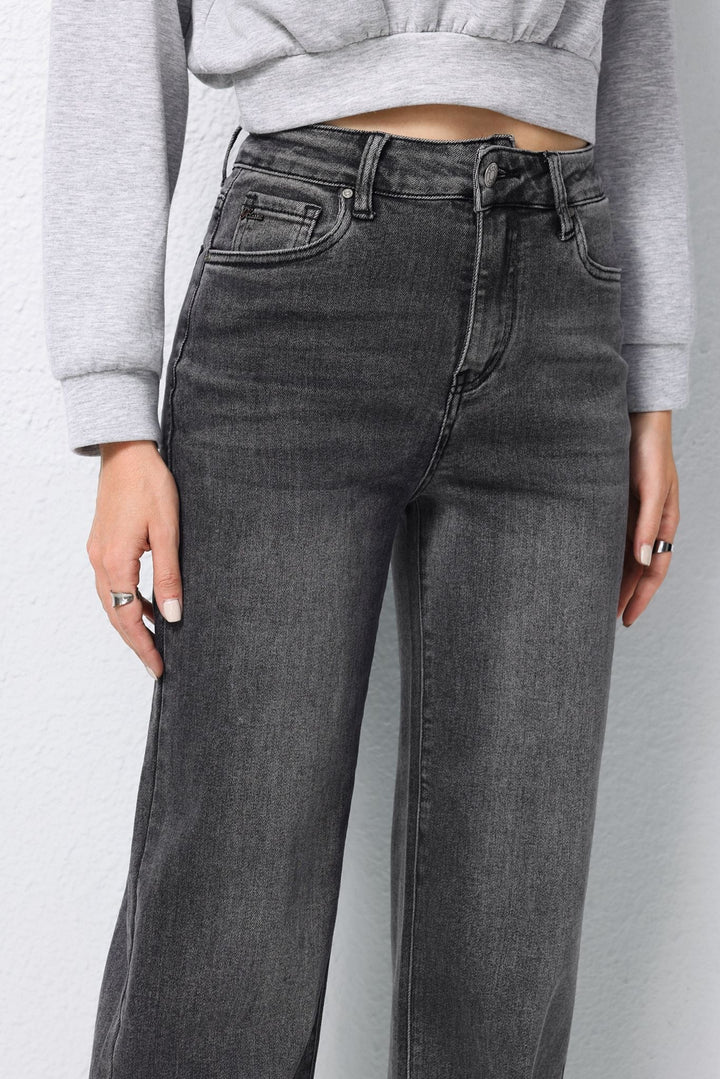 Slate Straight High-Rise Jeans HelloMiss HM5350-5