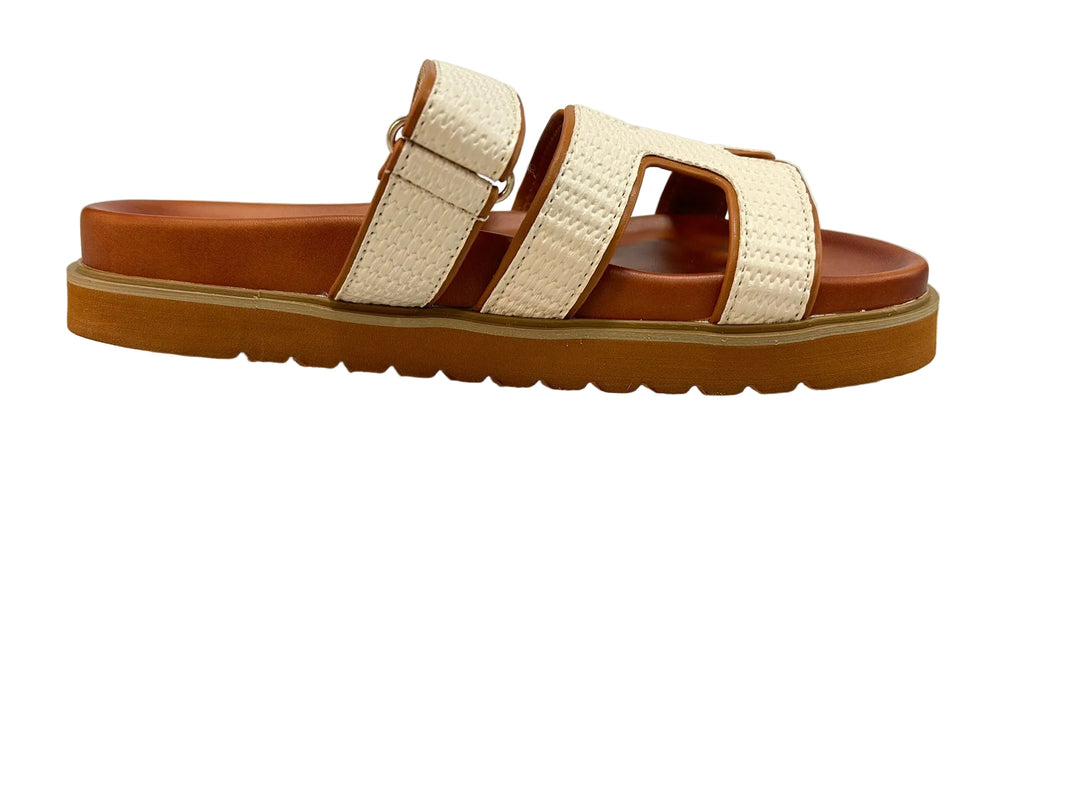 Luxe gevlochten sandalen
A6273