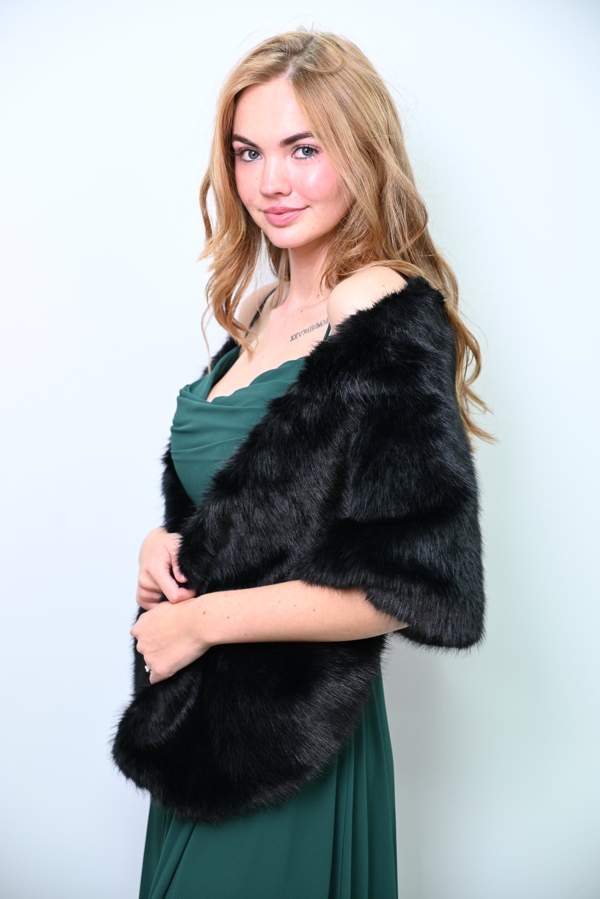 Royal Flare – Faux Fur Shawl Bont sjaal PJ-0010