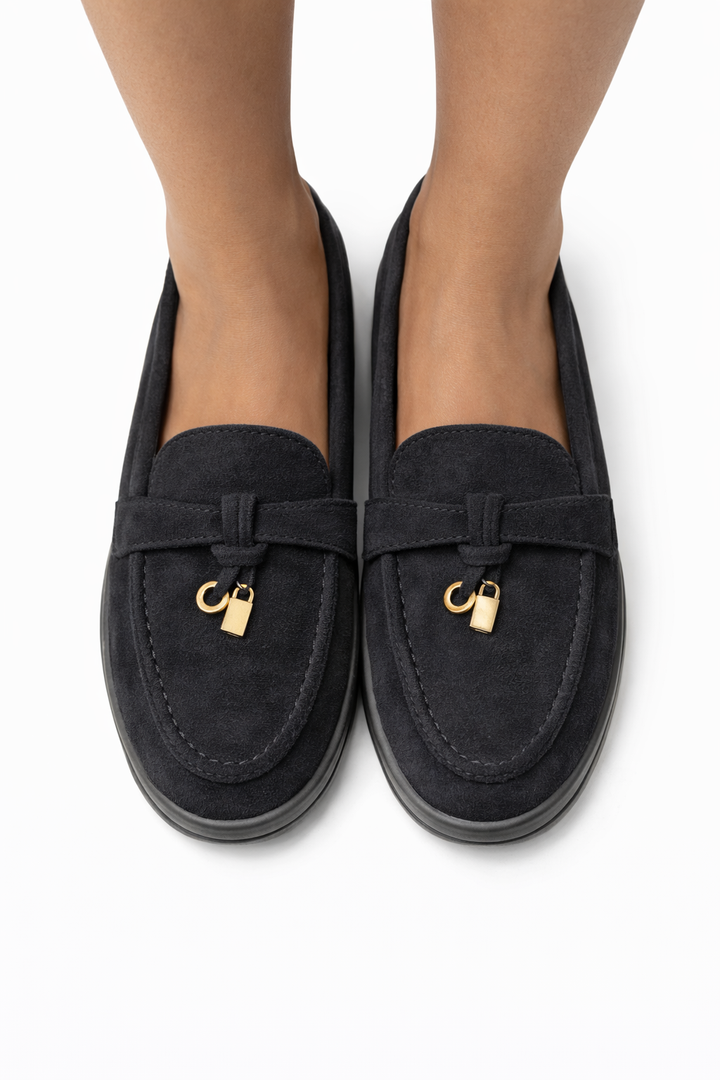 Luxe Suede Loafers met Gouden Detail – Comfort & Style 803