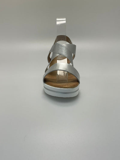 L1057 Kayla